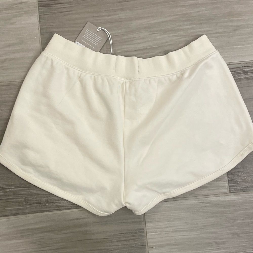 White track shorts - Picture 4 of 4